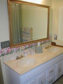Macadamia Meadows Farm Bed & Breakfast Naalehu Bagian luar foto